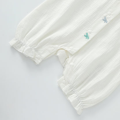 Short collar with shabby collar