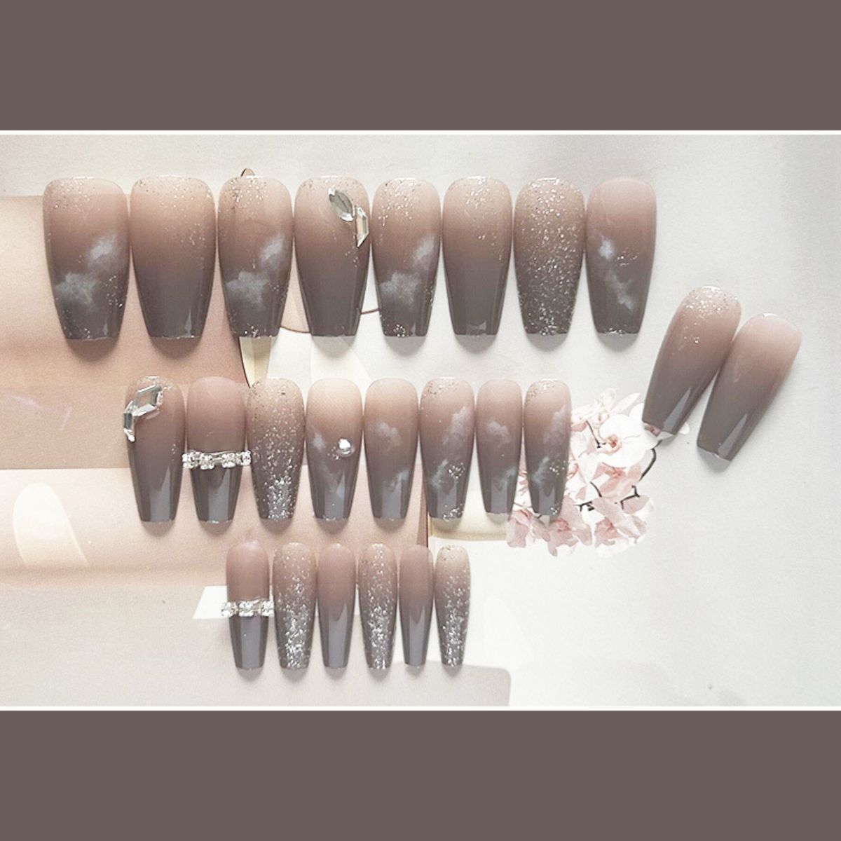 Light grey nail art for parties