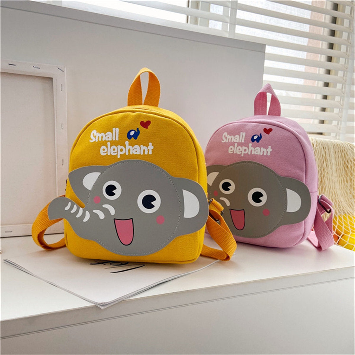 Children's Cute Elephant Pattern Kindergarten Lightweight Canvas Backpack