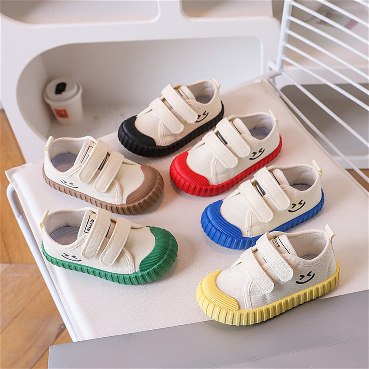 Children's colorful sole smiley face canvas shoes