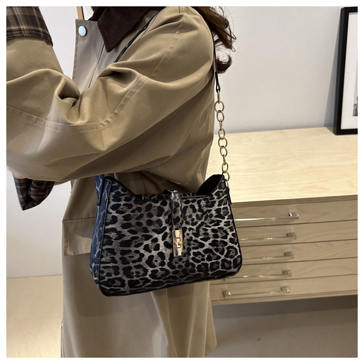 Women&#39;s high-end trendy all-match leopard print shoulder bag