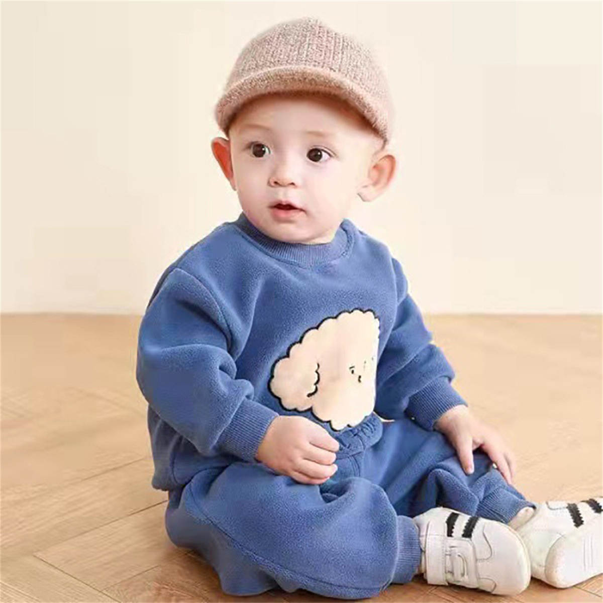 Baby autumn and winter cartoon plus velvet two piece suit