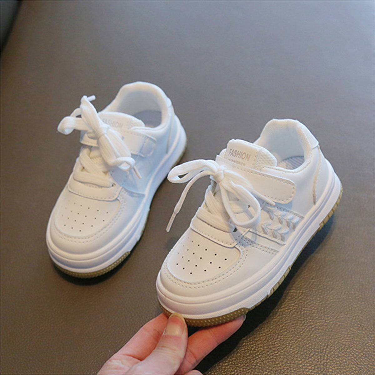 Children's and boys' white shoes, wheat ear style, non-slip, lightweight and casual low-top sneakers