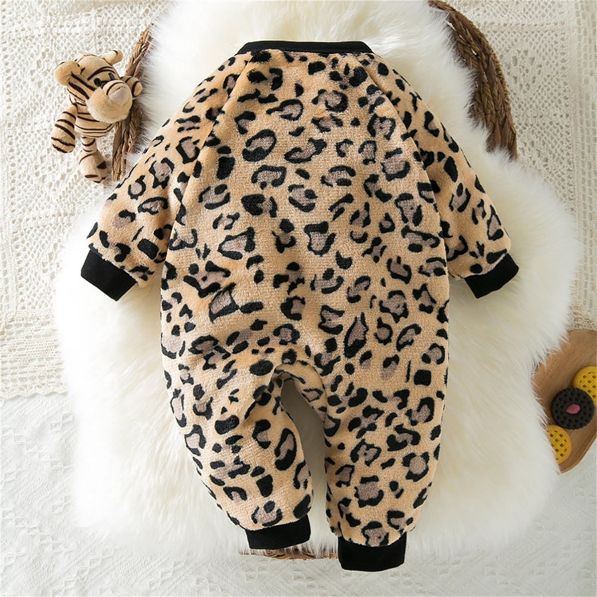 Newborn warm plus fleece long sleeve leopard print jumpsuit