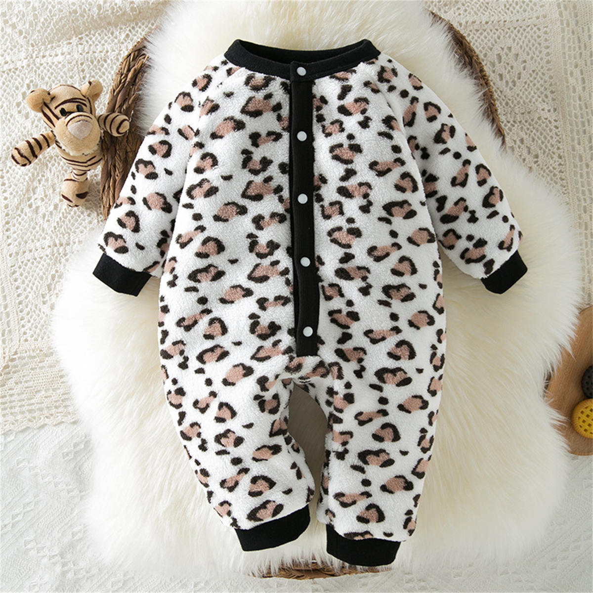 Newborn warm plus fleece long sleeve leopard print jumpsuit