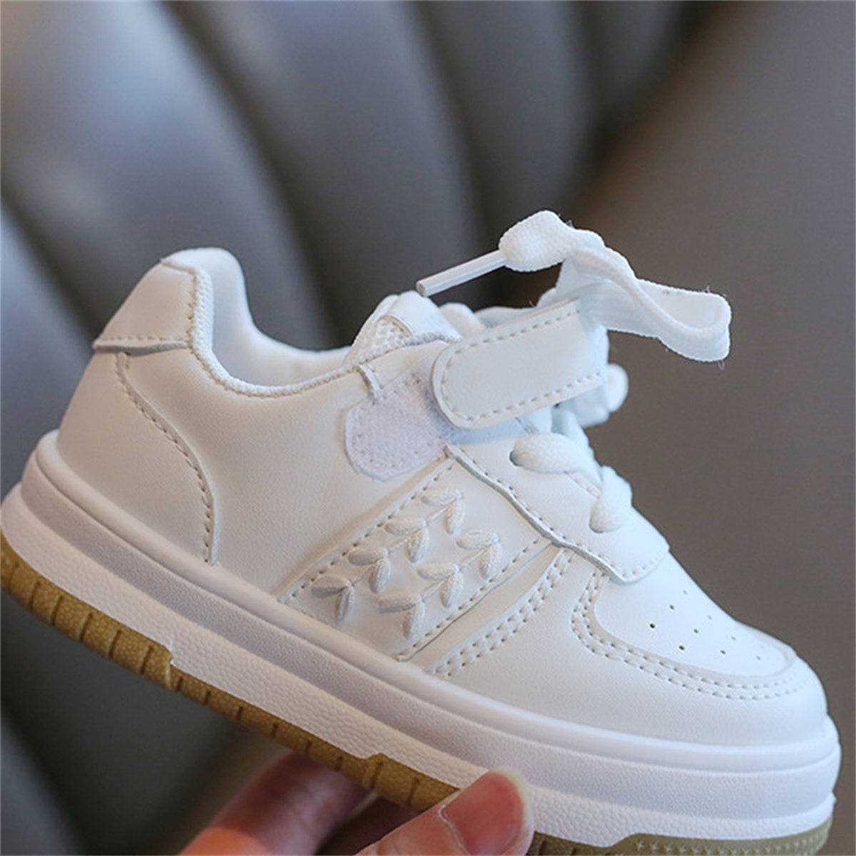 Children's and boys' white shoes, wheat ear style, non-slip, lightweight and casual low-top sneakers