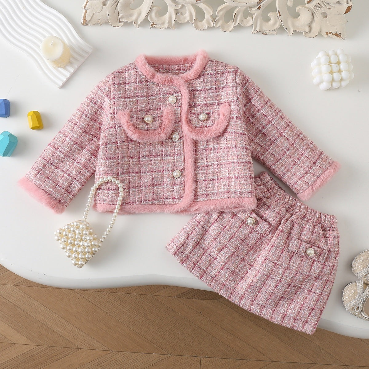 Children&#39;s winter new style girls&#39; Chanel style quilted jacket + skirt two-piece set thickened fashionable suit