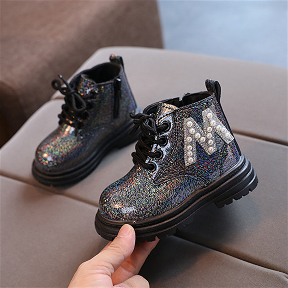 Little girls cool style letter pearl style autumn and winter leisure ladies waterproof Martin boots