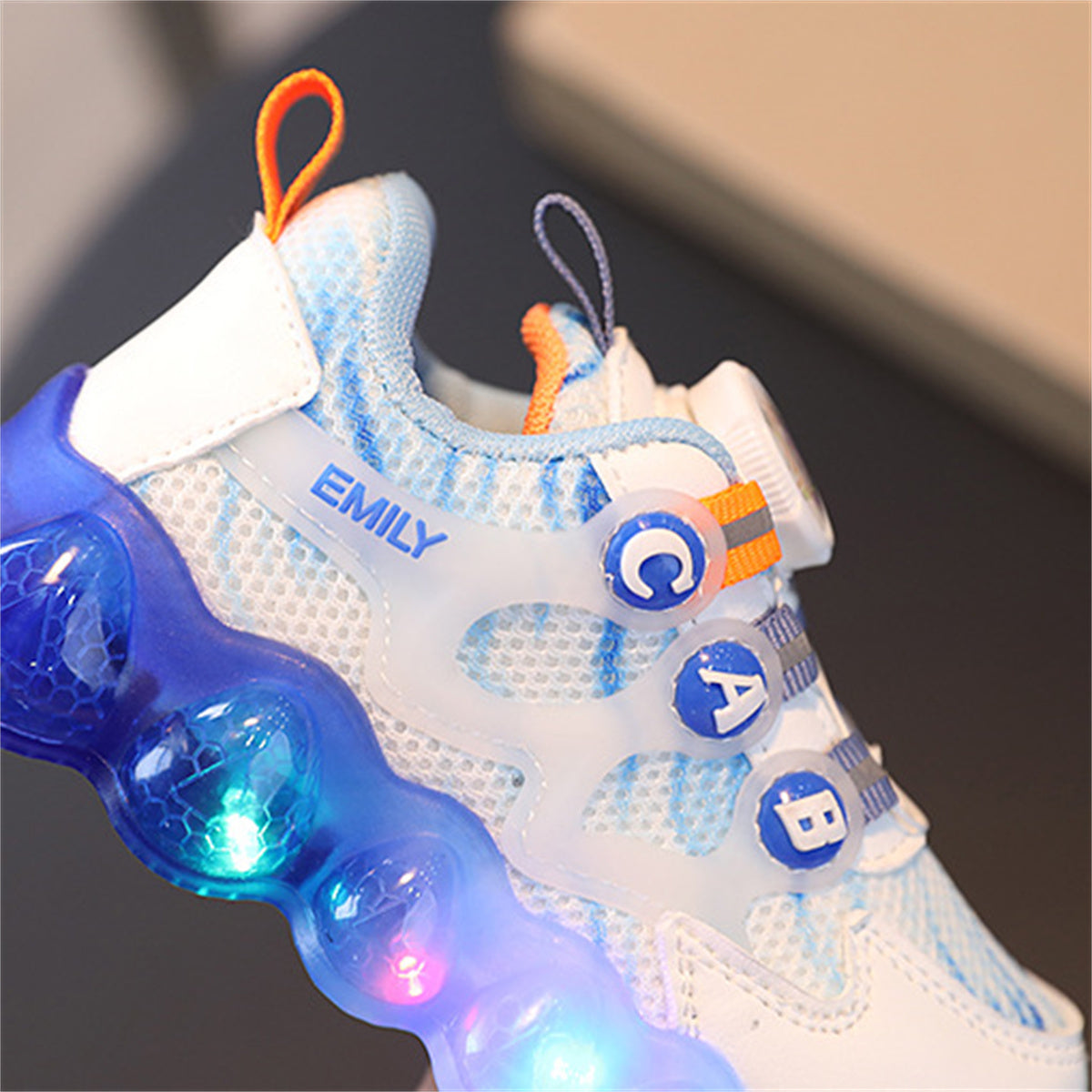 Children's and boys' light-up rotating button breathable running shoes