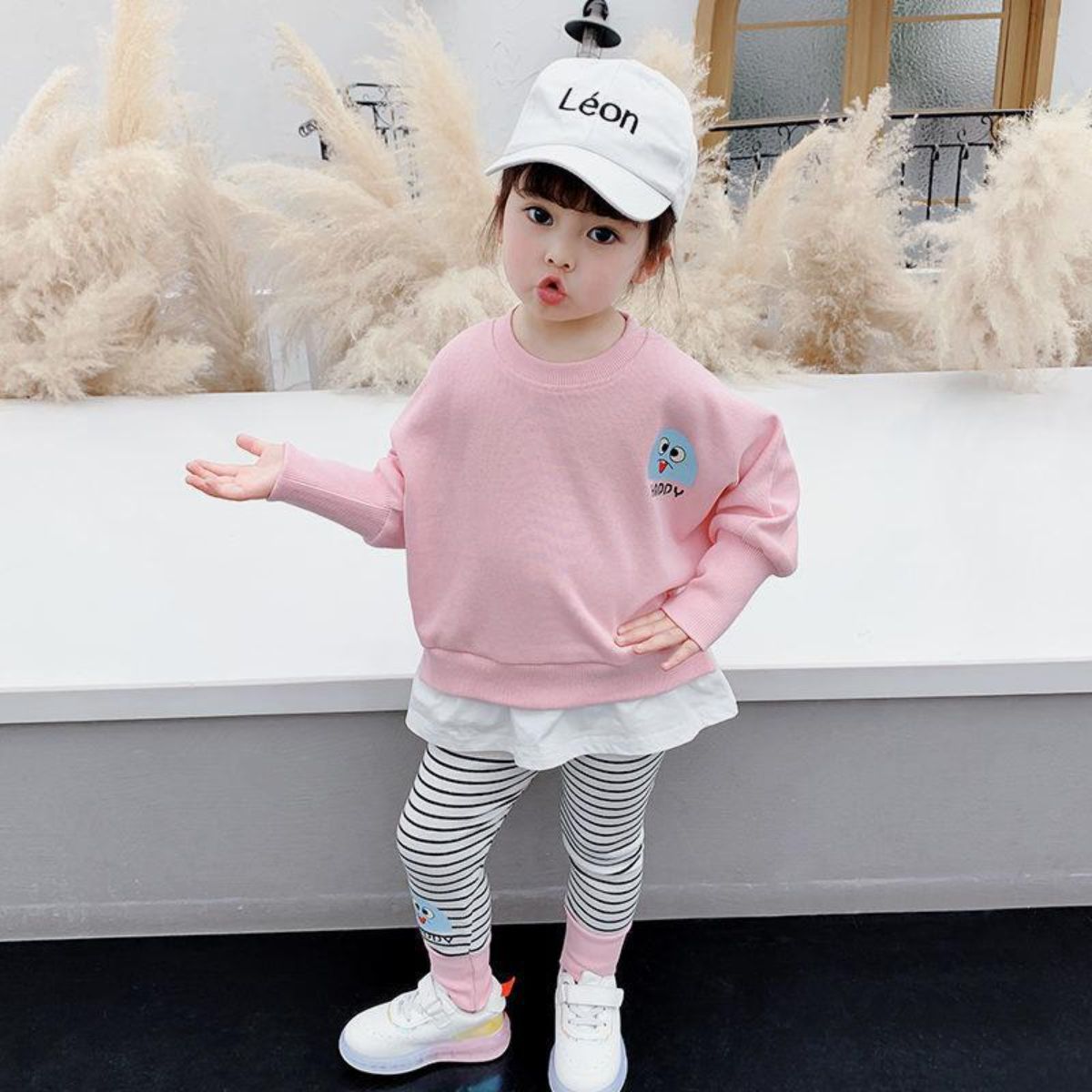 New spring and autumn clothes for baby girls, girls' suits, girls' clothes, fashionable two-piece suits for little girls