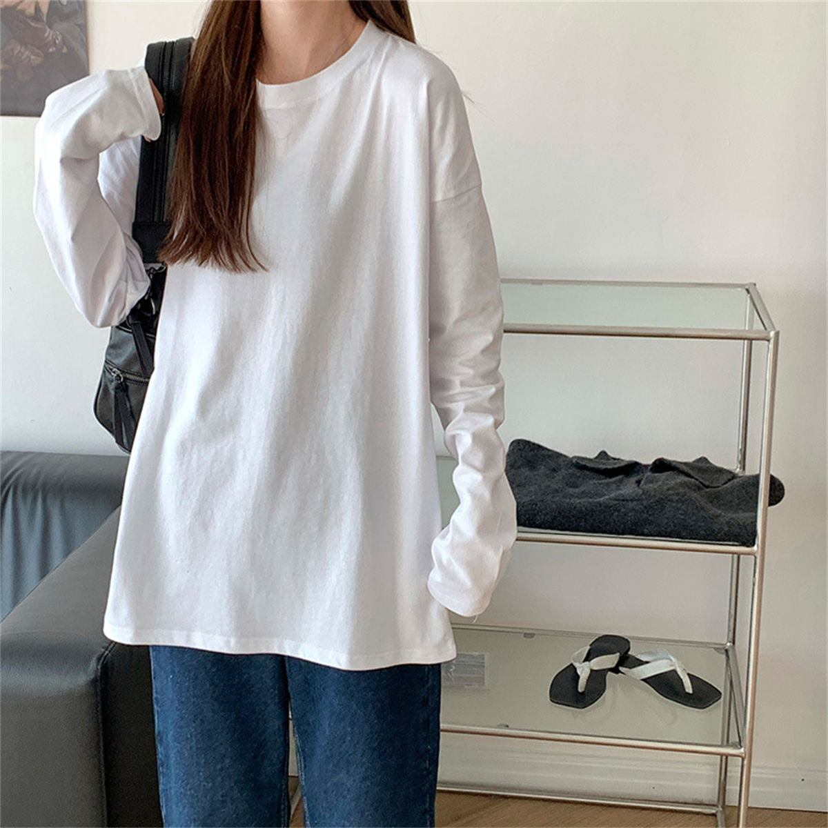 Women's white bottoming shirt with solid color long sleeve T-shirt