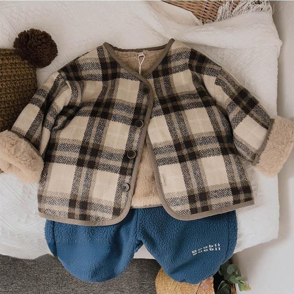 Children's new style plus velvet and thickened plaid coat for boys and girls baby autumn and winter outerwear cotton coat for small and medium children loose coat