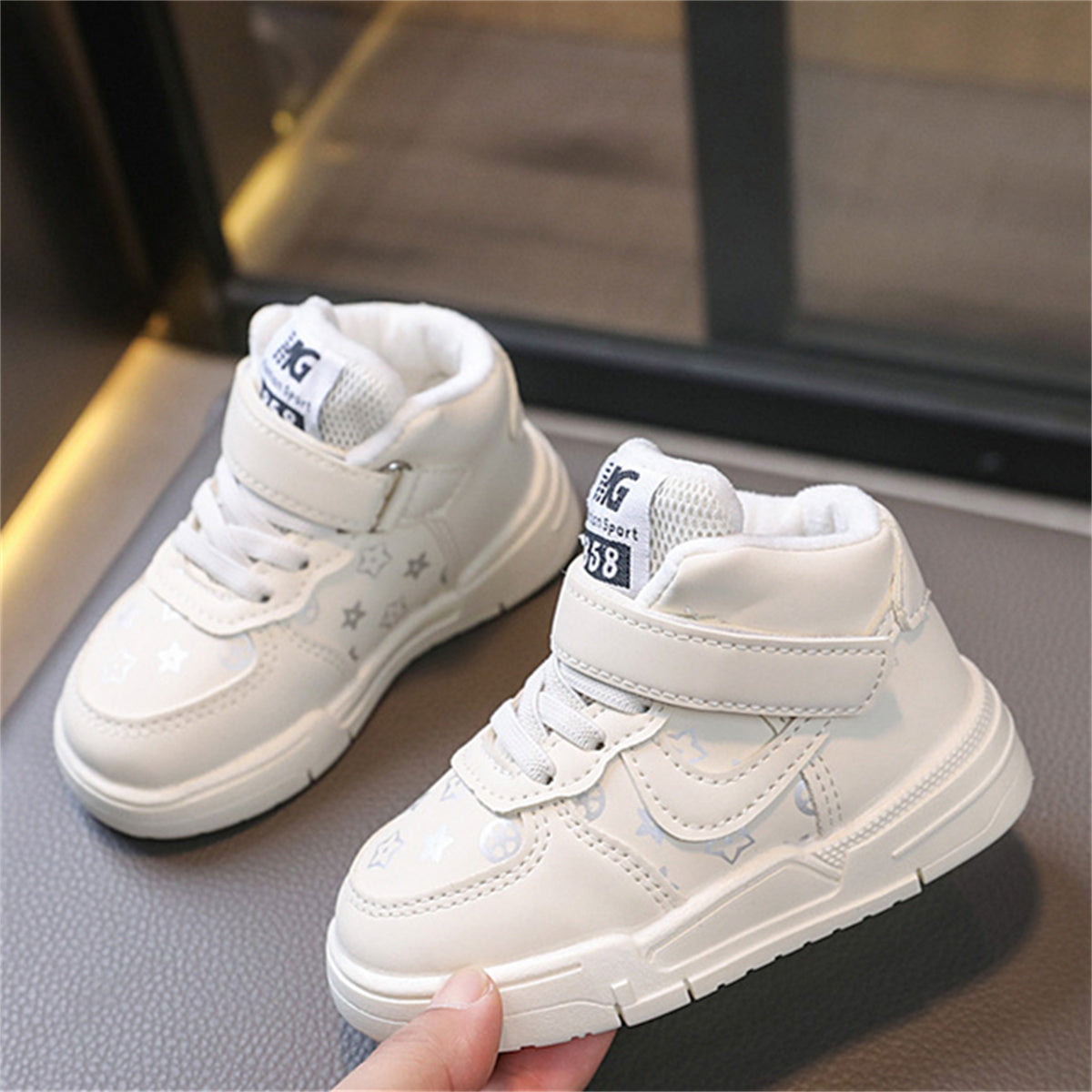 Children's autumn and winter boys and girls plus velvet fashionable printed warm non-slip high-top cotton shoes