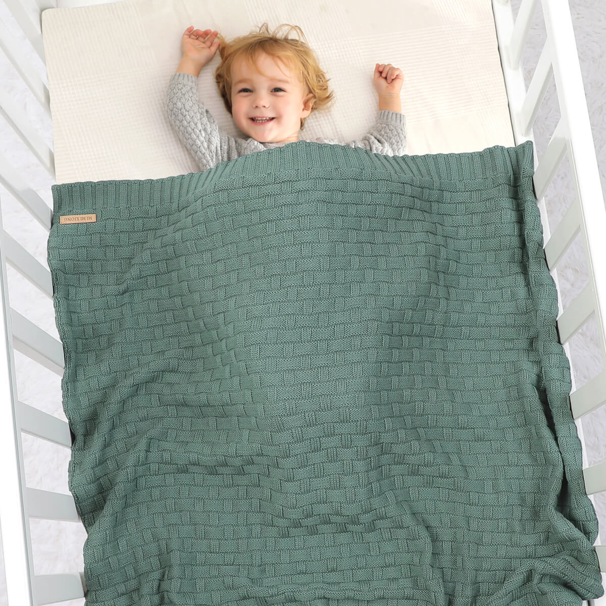 Knitted blanket