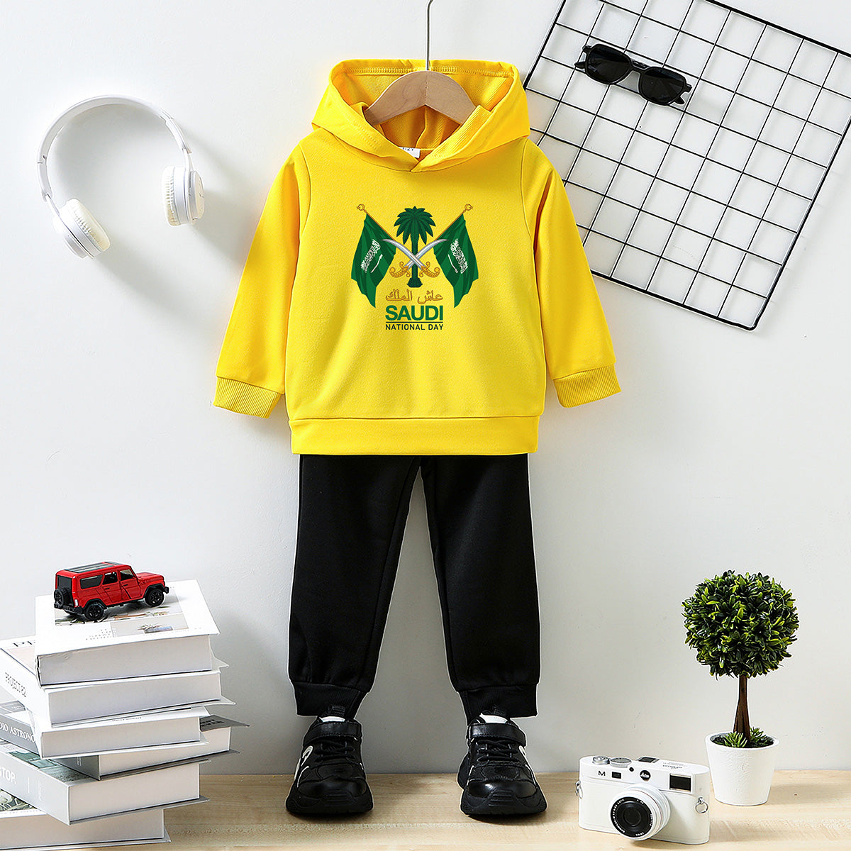 2pcs Toddler Boy's Hooded Sweatshirt and Trousers Set