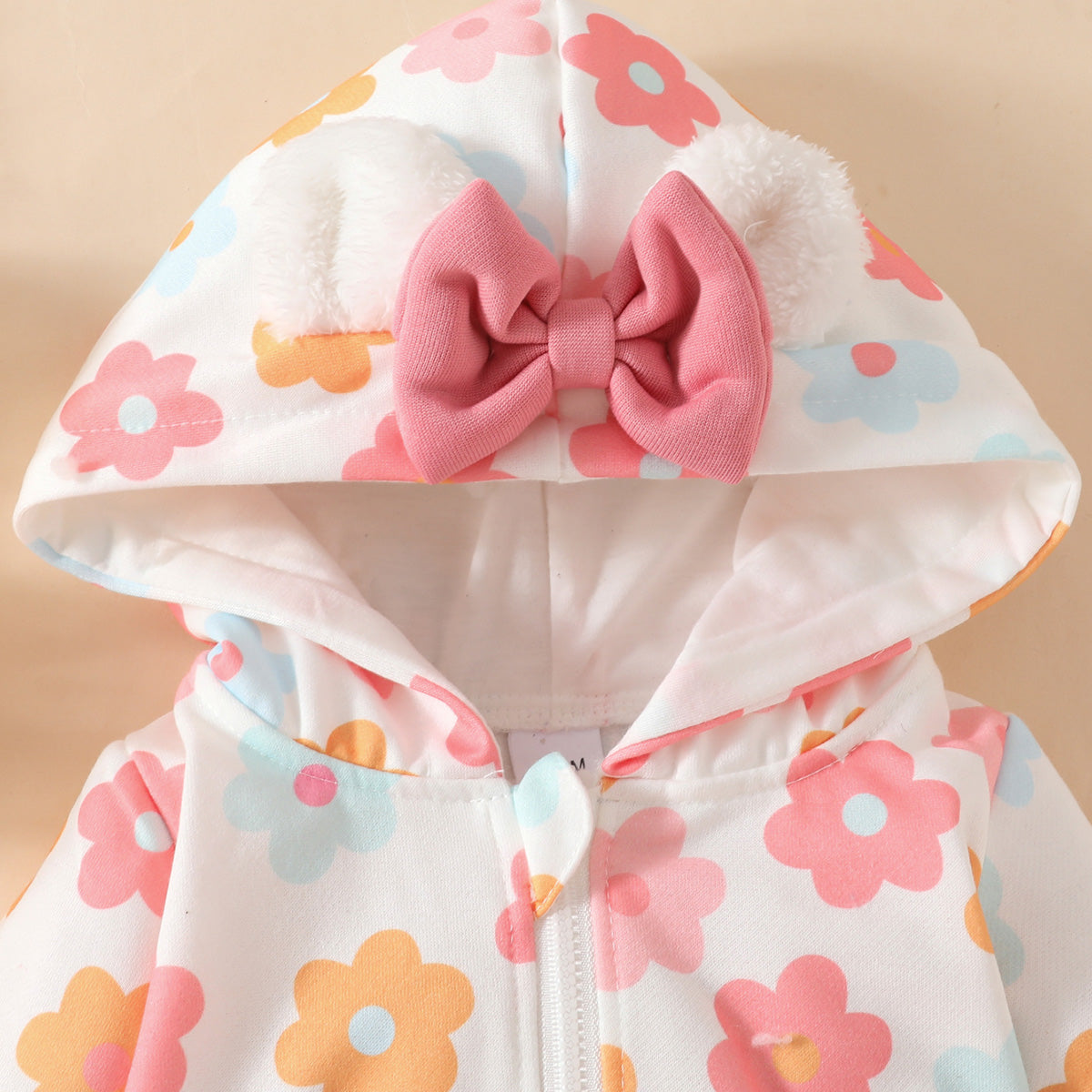 Newborn baby girl autumn and winter sweet casual cute comfortable soft three-dimensional plush bow hooded toddler jumpsuit long crawling clothes