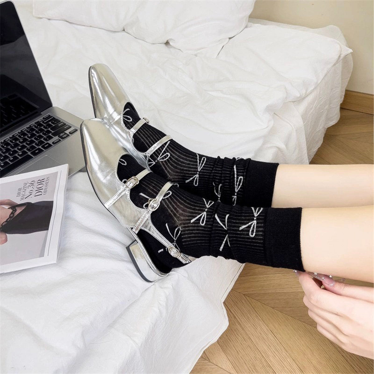 Women's summer thin mid-tube white bow ins pile socks