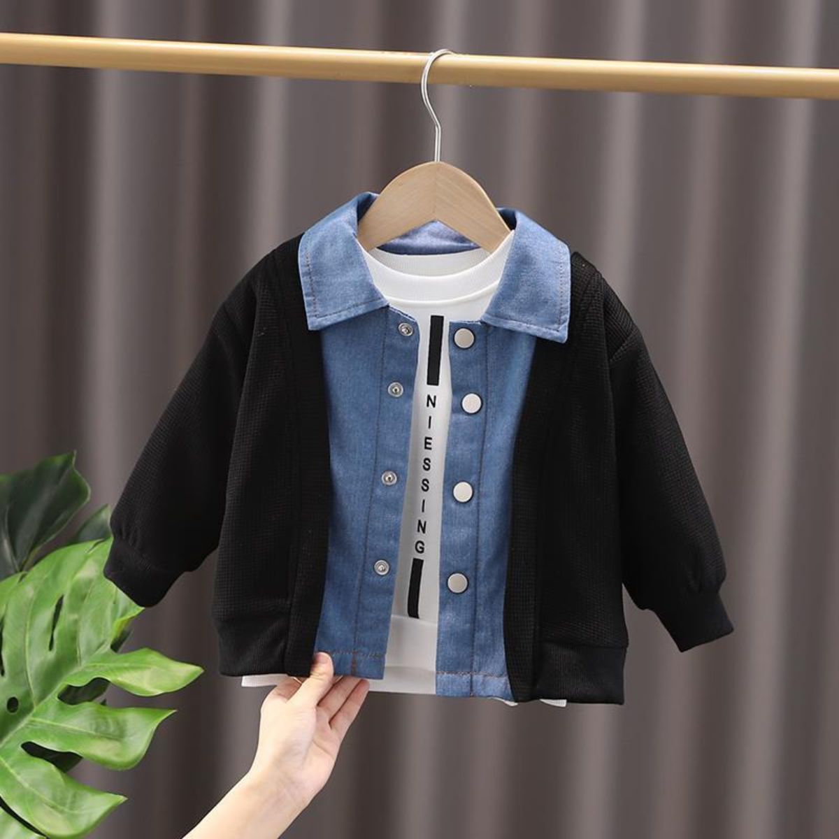 Boys' fashion autumn new denim jackets for small and medium-sized children's loose casual jackets cardigans