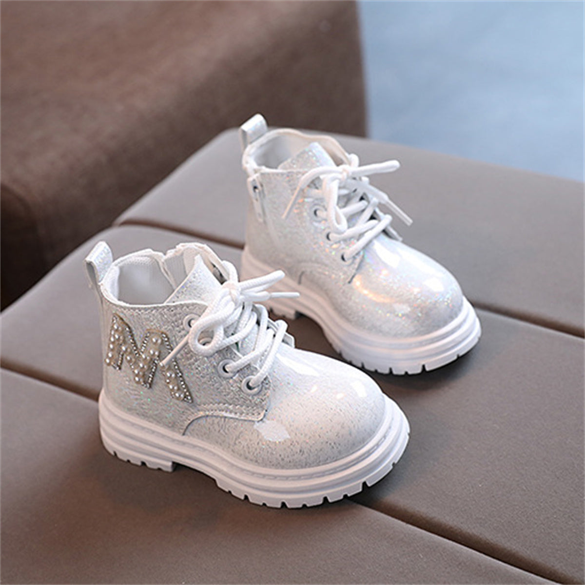 Little girls cool style letter pearl style autumn and winter leisure ladies waterproof Martin boots