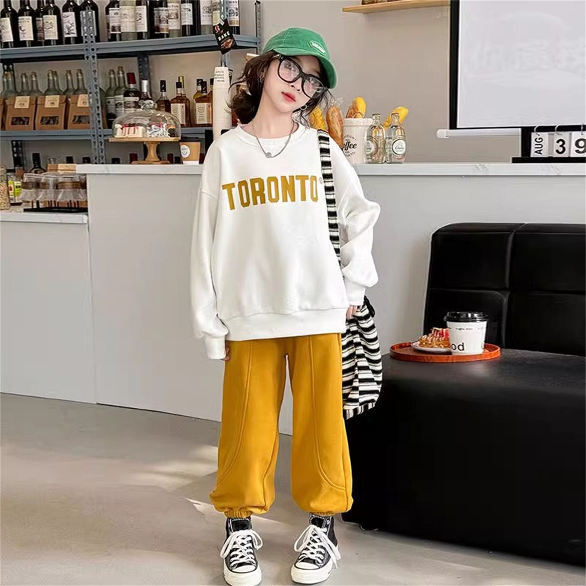 Autumn color matching letter style sports T-shirt suit for middle and large girls