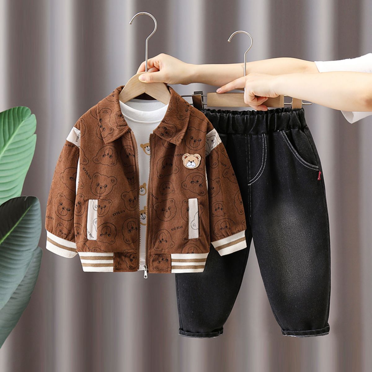 Boys baby autumn suits children's spring and autumn new infant children's stylish long-sleeved three-piece tops coat clothes