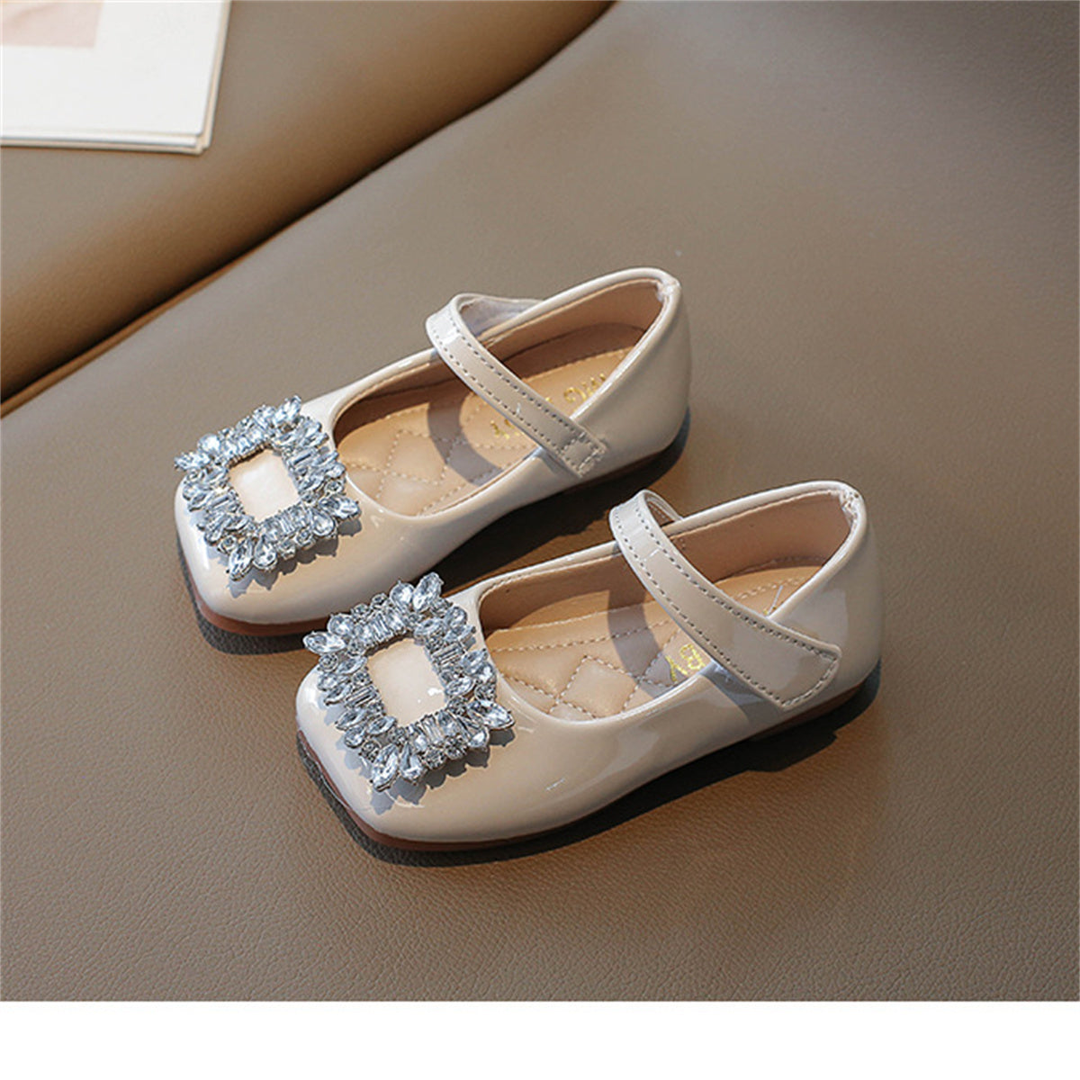 Children's girls retro princess feng shui diamond square buckle soft bottom breathable flat leather shoes