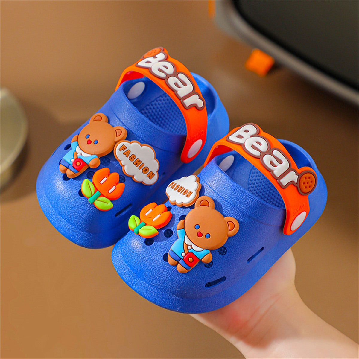 Cute cartoon baby non-slip girls' hole shoes