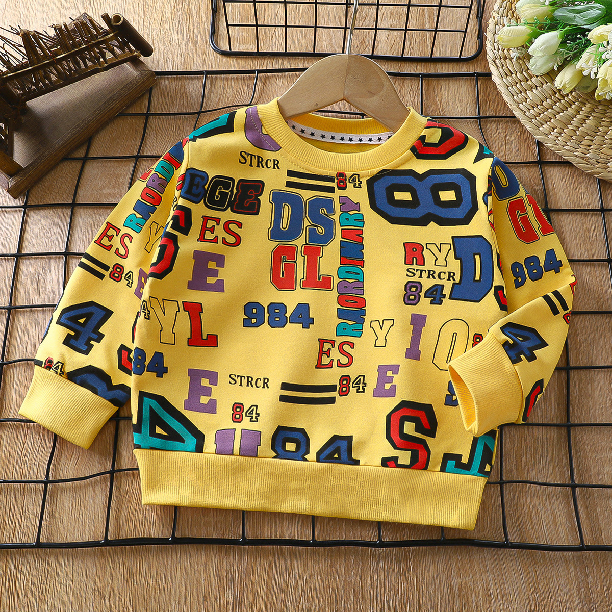 Cartoon pattern fashionable and versatile children's sweatshirt