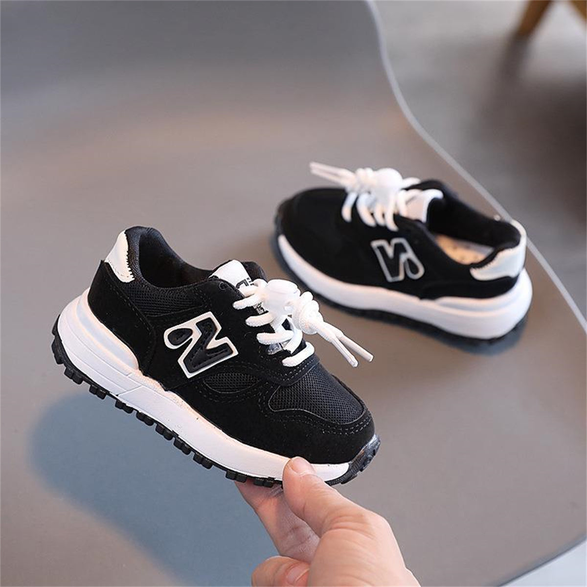 Autumn solid color simple style Velcro sports shoes for children and boys