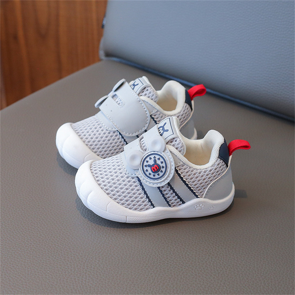 Children's spring and autumn bear breathable lightweight non-slip toddler shoes for boys and girls