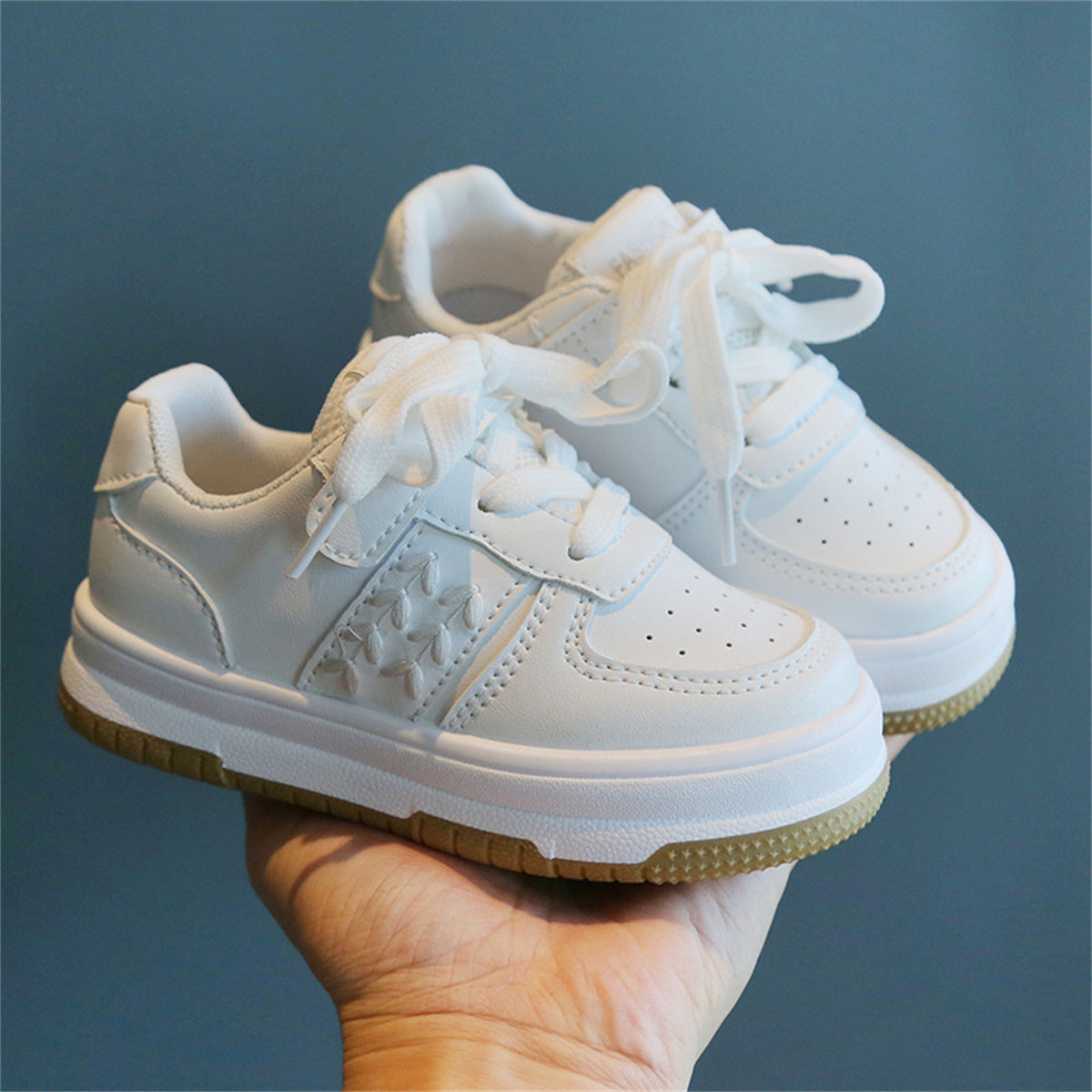 Children's and boys' white shoes, wheat ear style, non-slip, lightweight and casual low-top sneakers