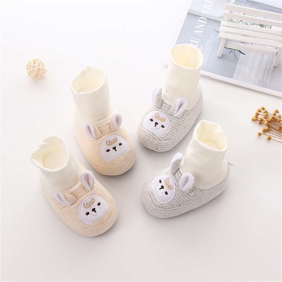 Baby and child embroidered cartoon pattern autumn and winter plus velvet soft sole warm high top cotton shoes