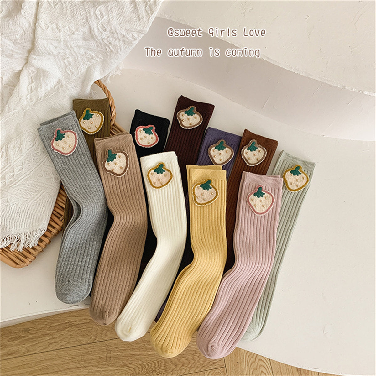 Children's cute strawberry embroidery sweet lady style pure cotton boneless middle tube socks