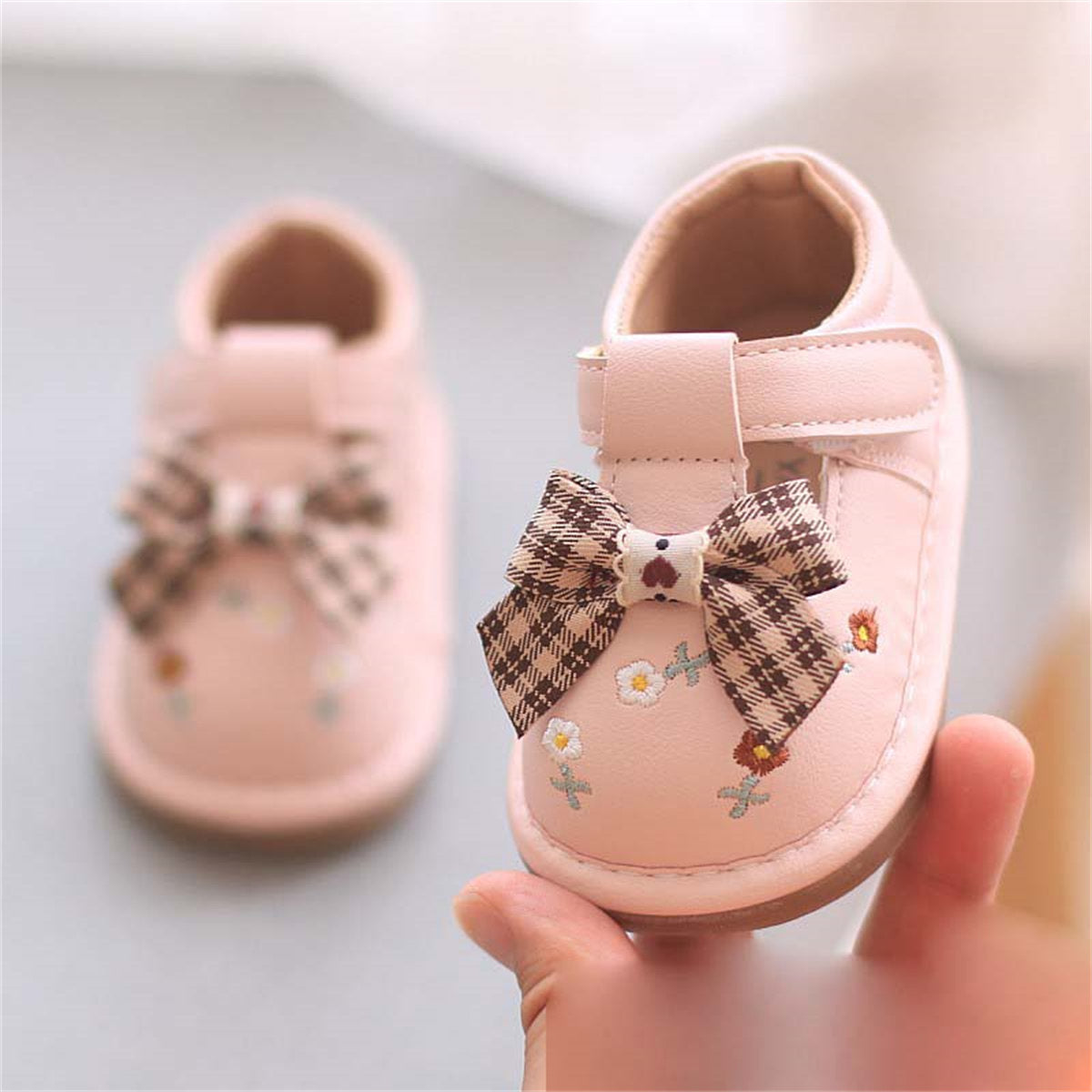 Baby Girls Cute Embroidered Bowknot Soft Sole Velcro Leather Shoes