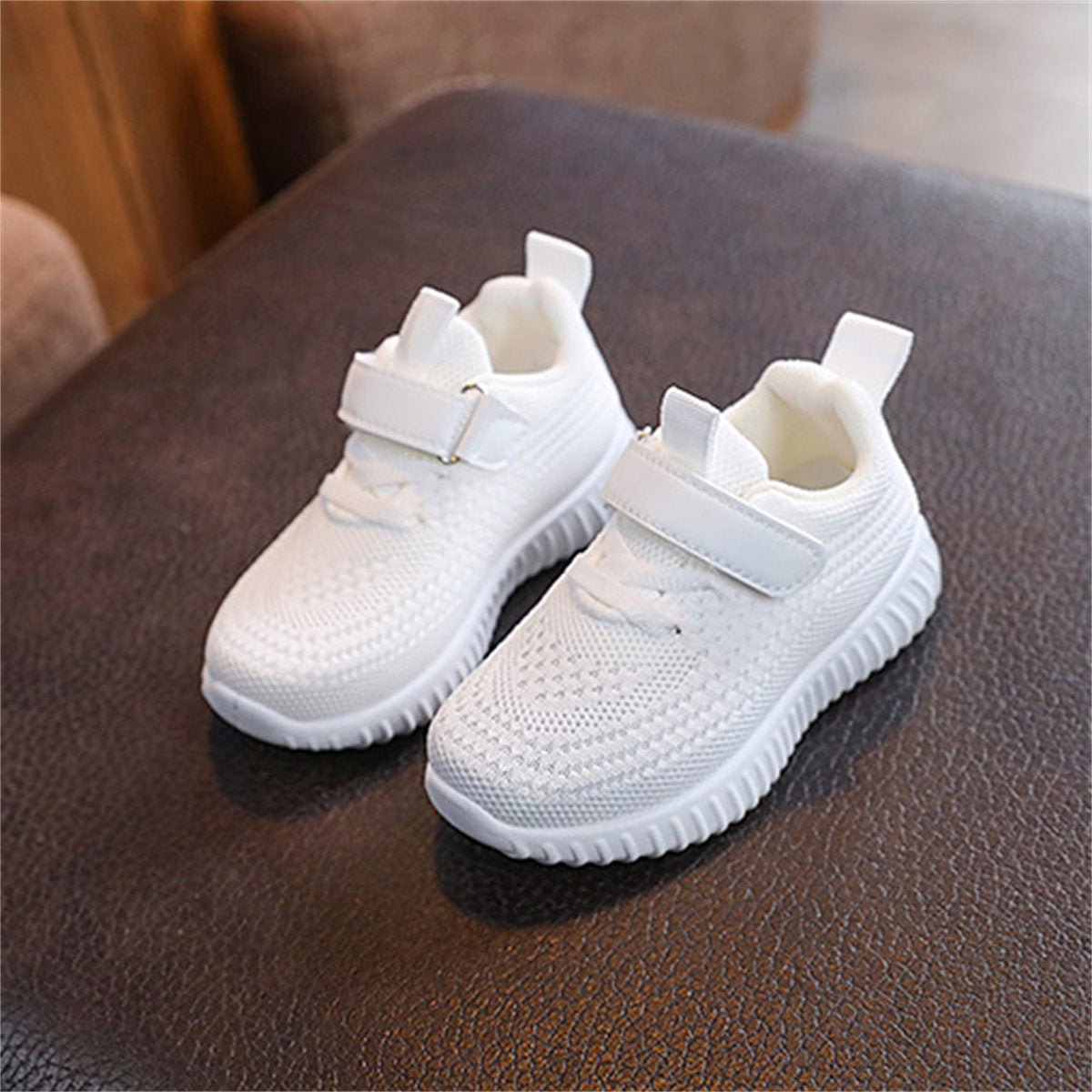 Children's and boys' solid color simple style flying woven sports shoes