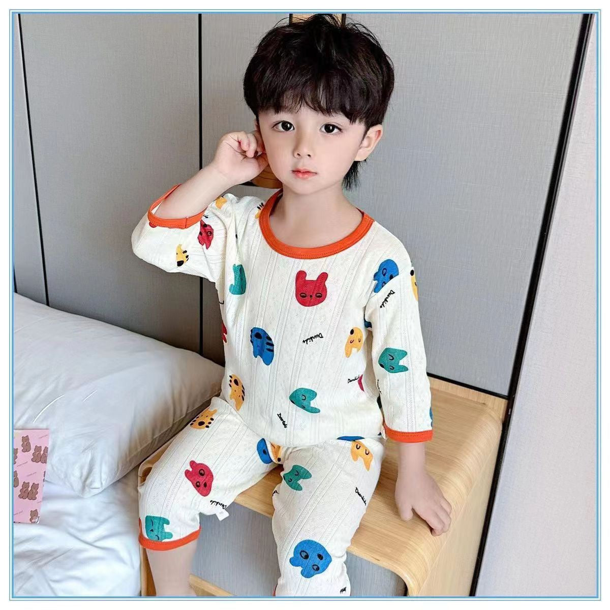 Children's two-piece long-sleeved suit with cute cartoon pattern