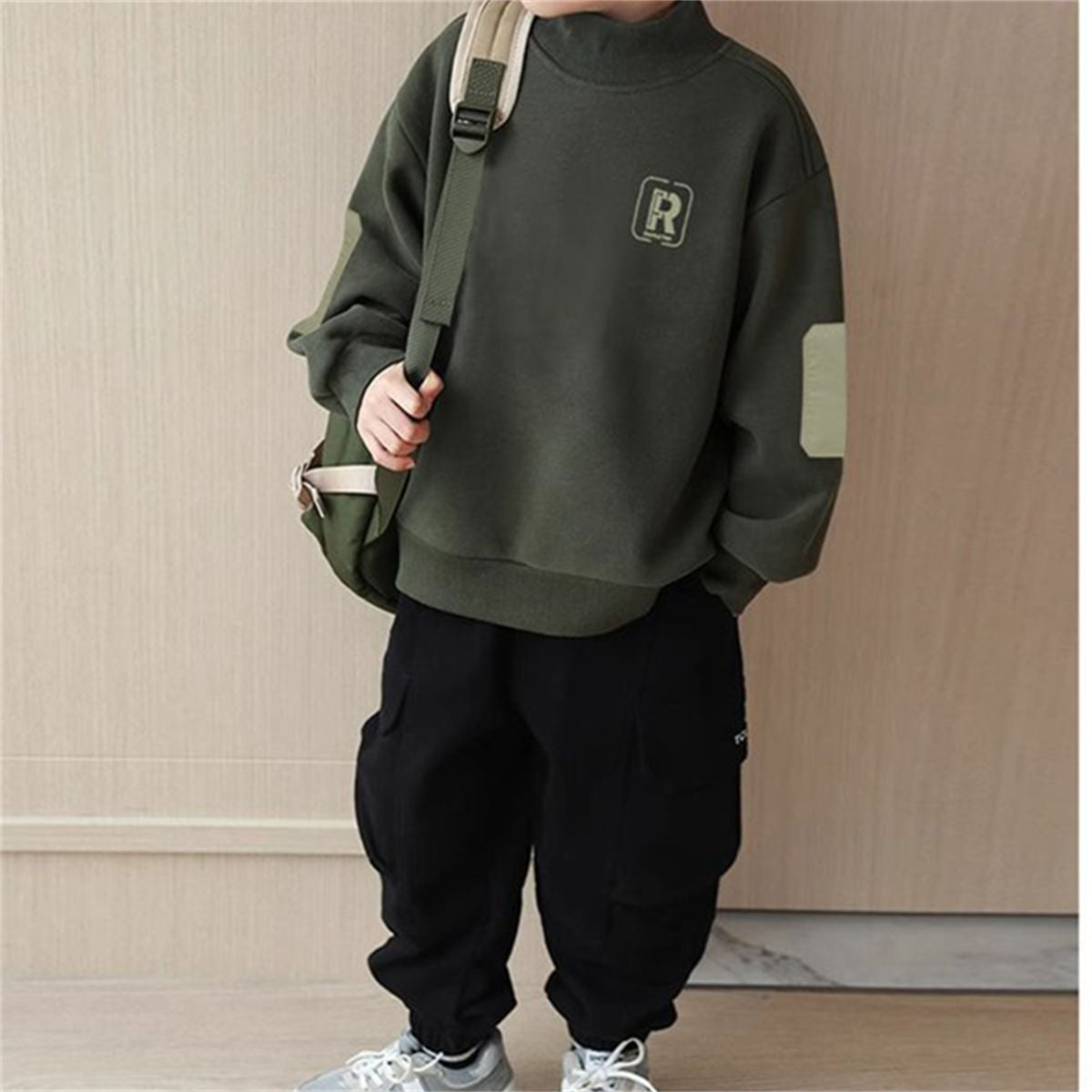 Winter plus velvet fashionable letter casual color matching style bottoming shirt for middle and large boys