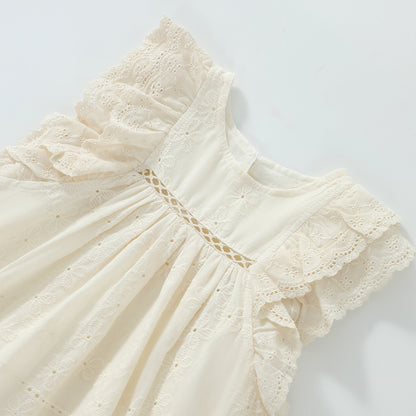 Small Flying Sleeve Lace Dress