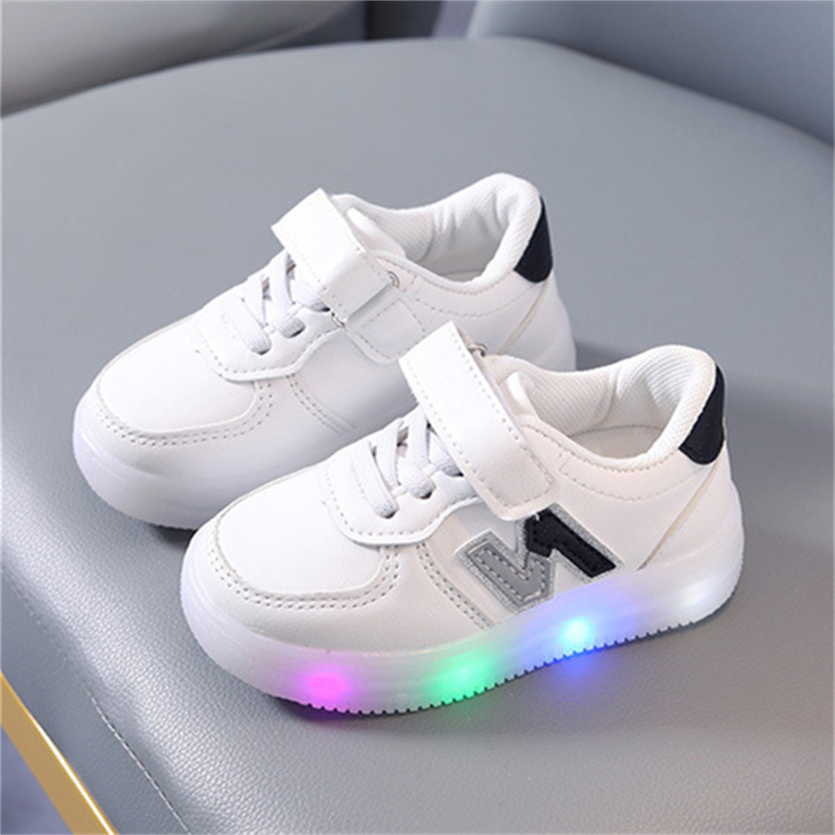 Children's striped luminous sneakers