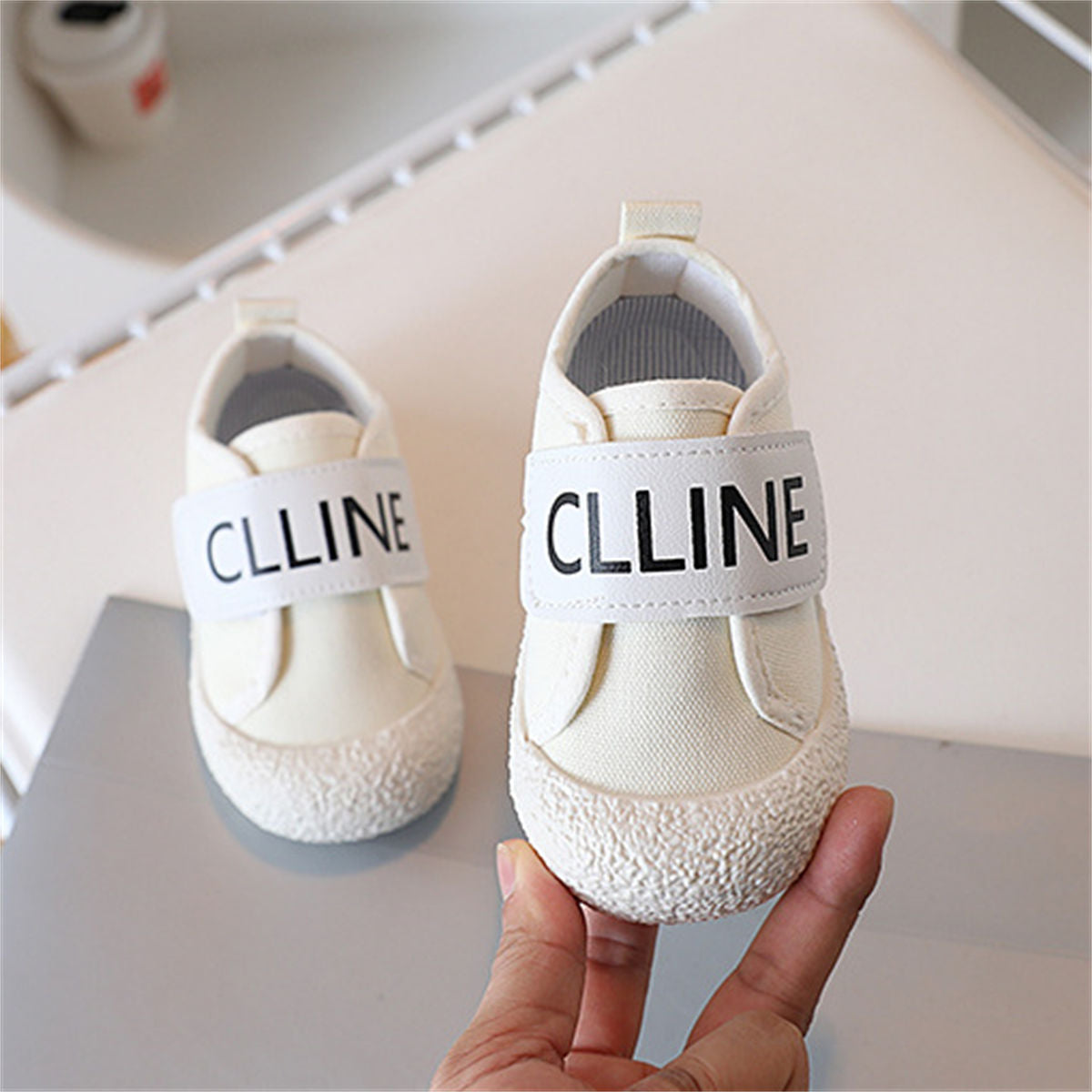 Autumn solid color letter style low-top canvas shoes for boys and girls