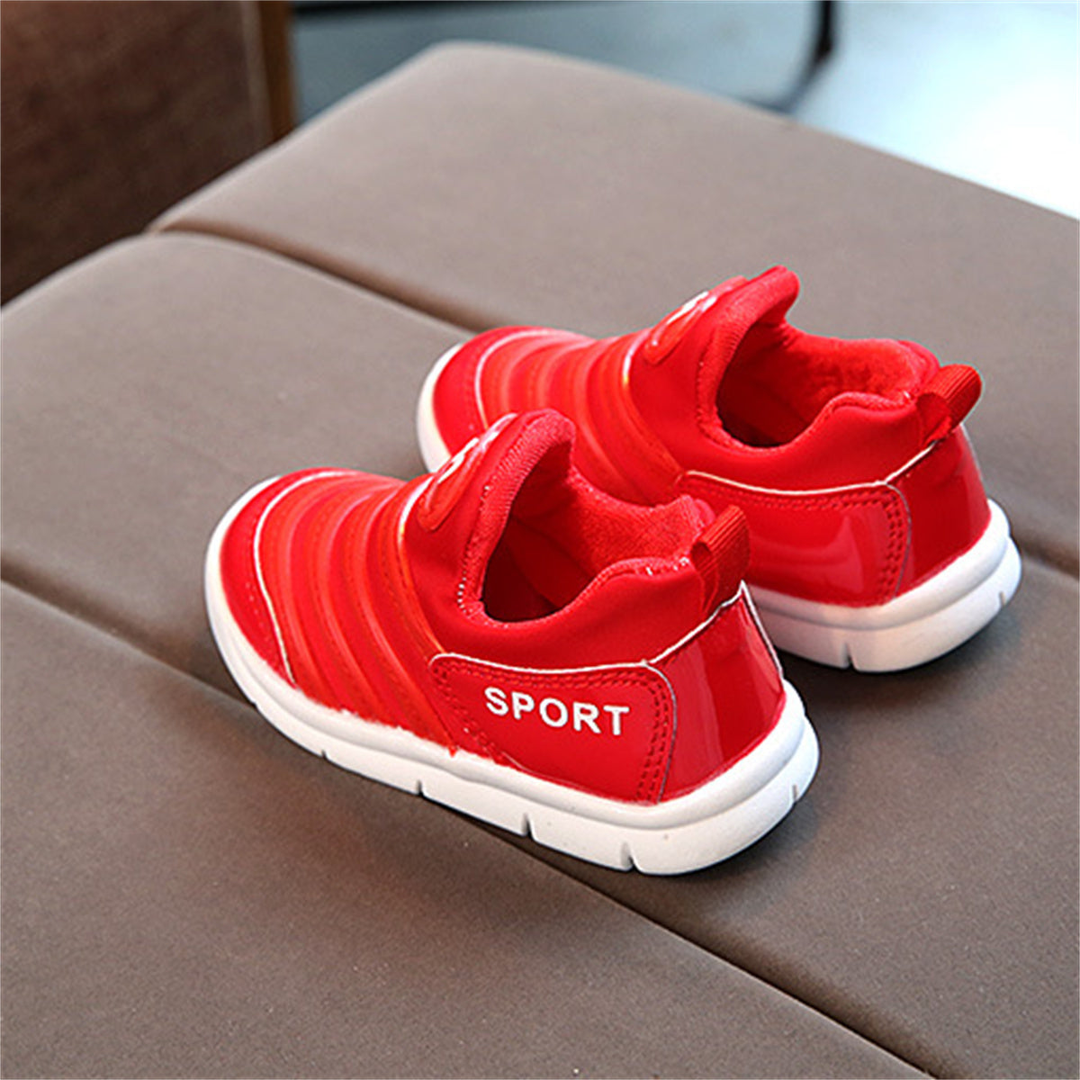 Spring and autumn pure color caterpillar style casual soft-soled sports shoes for children and boys