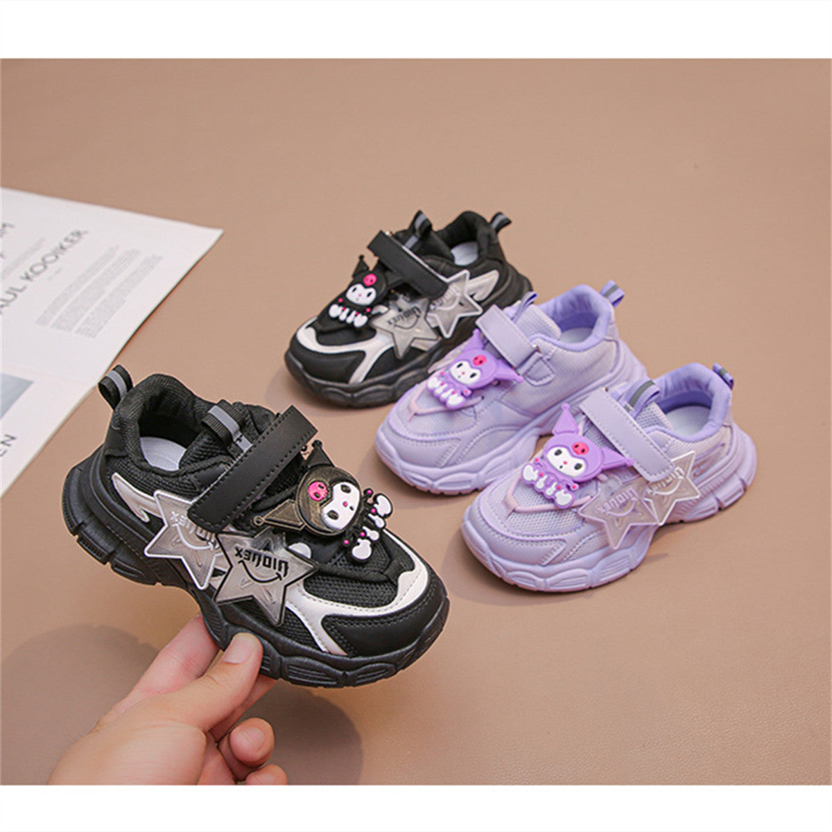 Sanrio pattern spring and autumn sports style soft sole shock absorbing sports shoes for middle and large children and girls