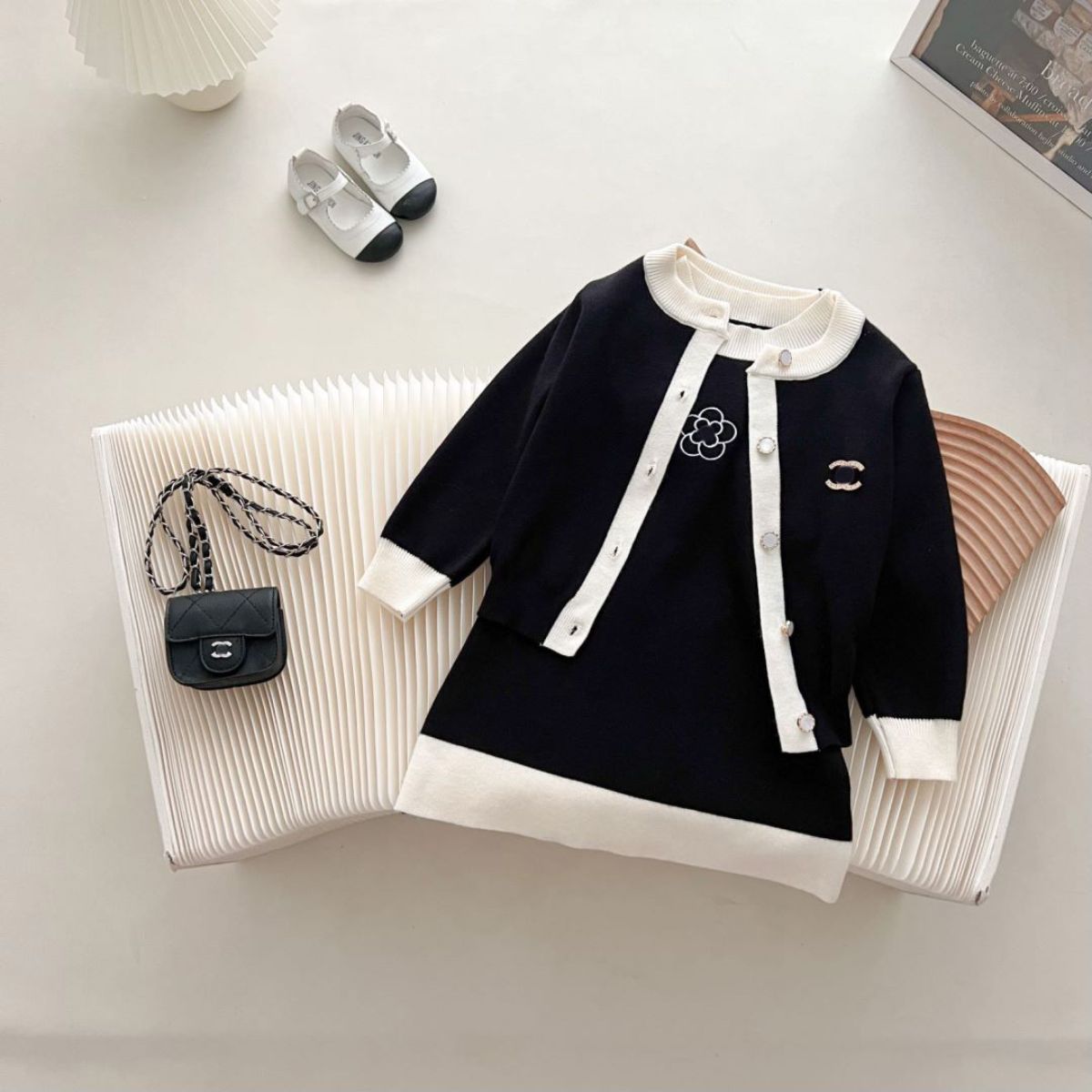 Girls dress set spring new children's fashionable Chanel style knitted cardigan vest dress two-piece set