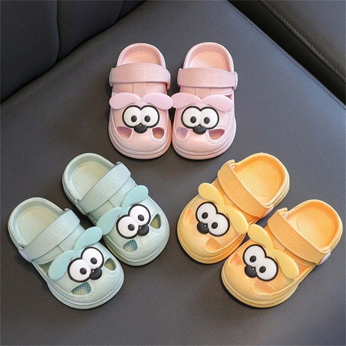 Cute bear soft bottom non-slip home bathroom slippers