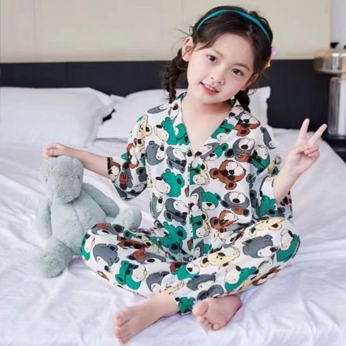 Summer children's pajamas short-sleeved shorts boys and girls baby suits summer thin loose small children air-conditioned clothing