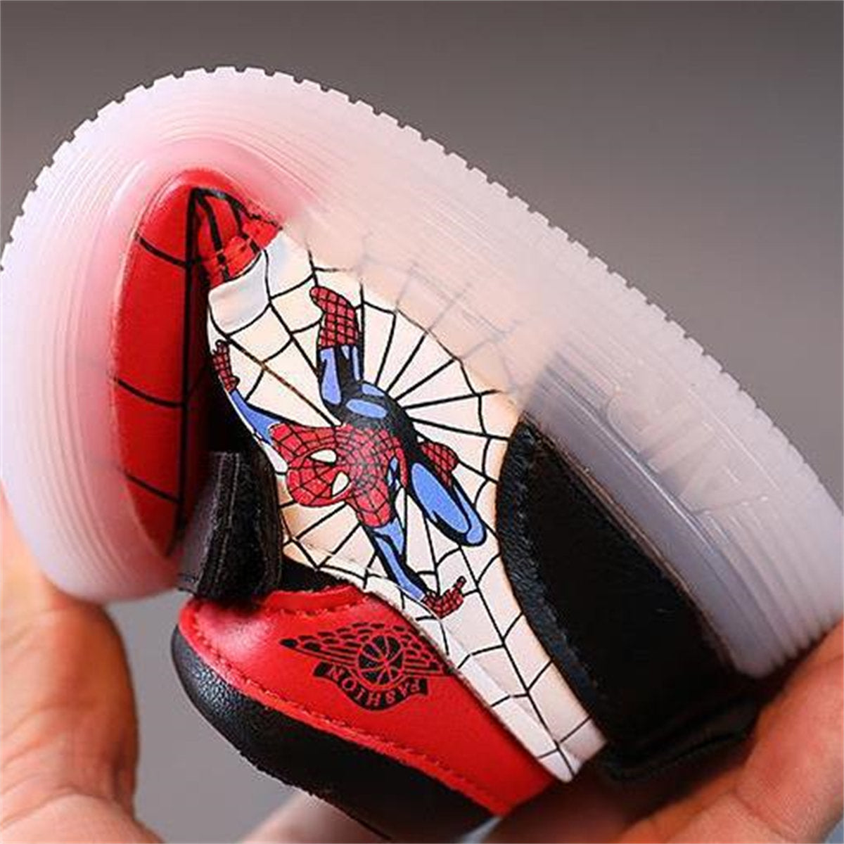 Cool Spider-Man soft-soled luminous LED soft-soled warm high-top sneakers for little boys