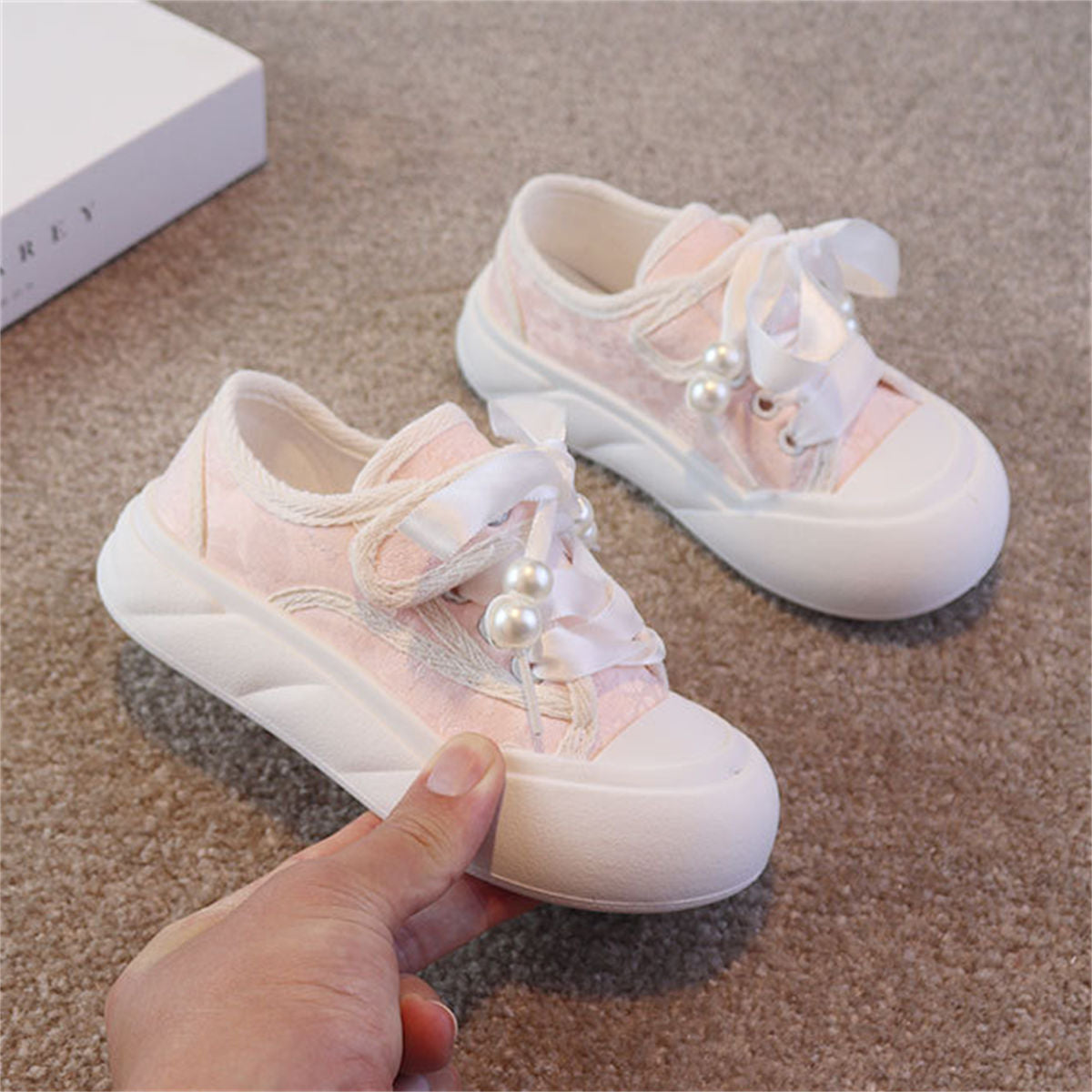 Little girl's pink pearl style sweet temperament comfortable bottom low-top canvas shoes