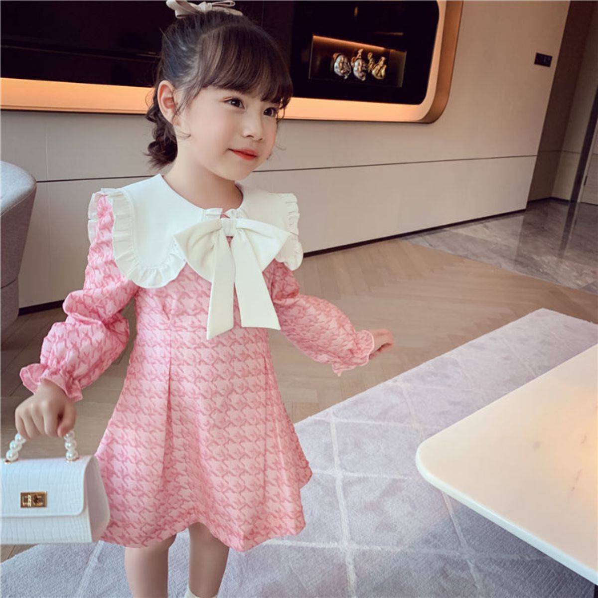 Girls dresses new spring and autumn children's sweet bow princess dresses for middle and large children long-sleeved skirts children's clothing