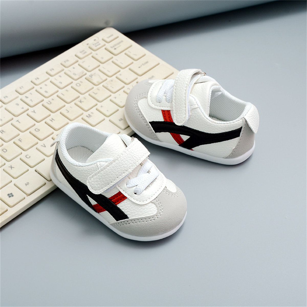 Simple lines style leather waterproof, non-slip and shock-absorbing toddler shoes for boys and girls