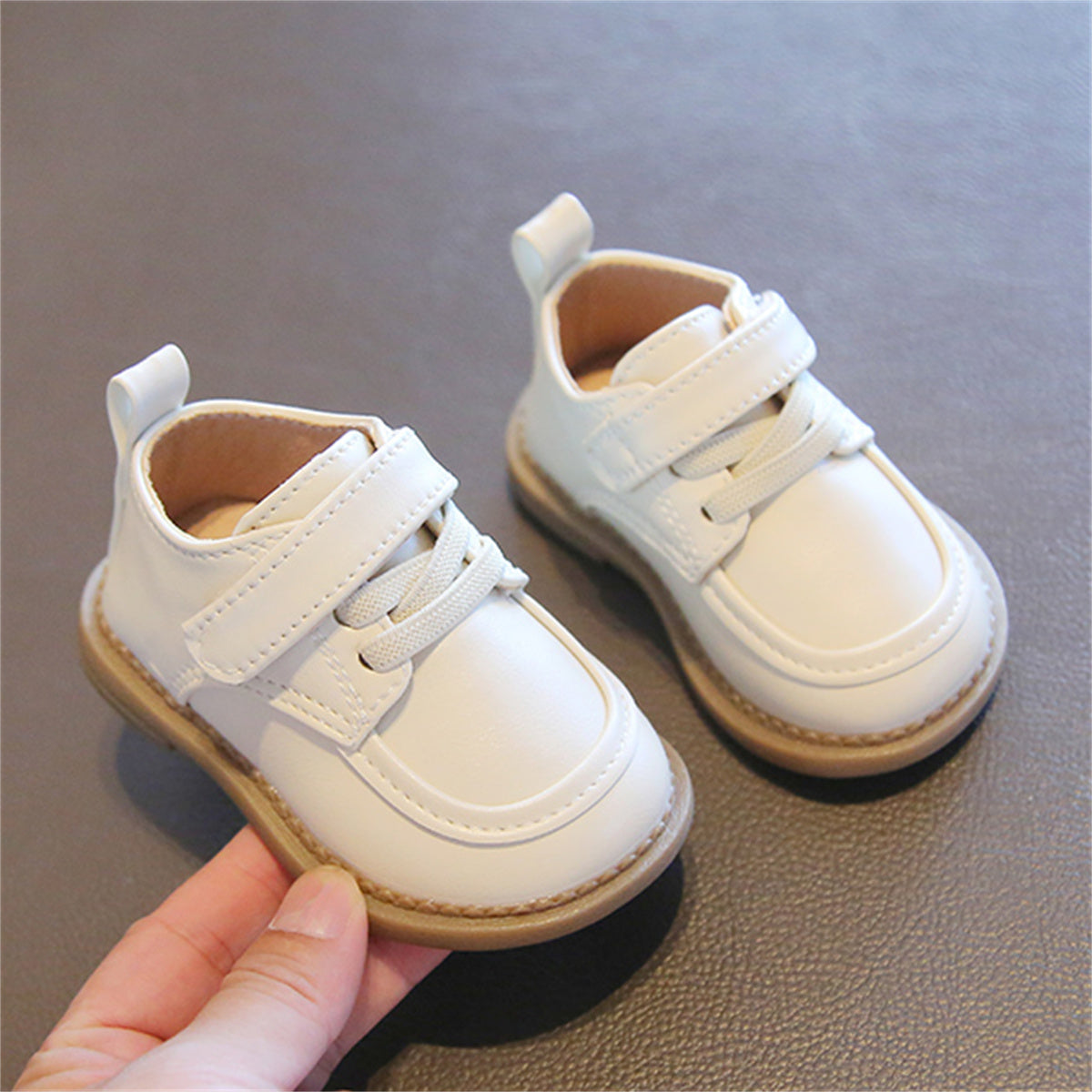 Children's solid color Velcro soft-soled leather shoes